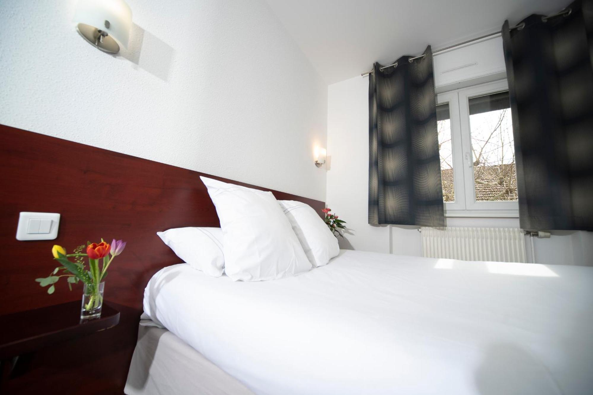 Logis Hotel & Restaurant Au Lion D'Or Burnhaupt-le-Haut 외부 사진