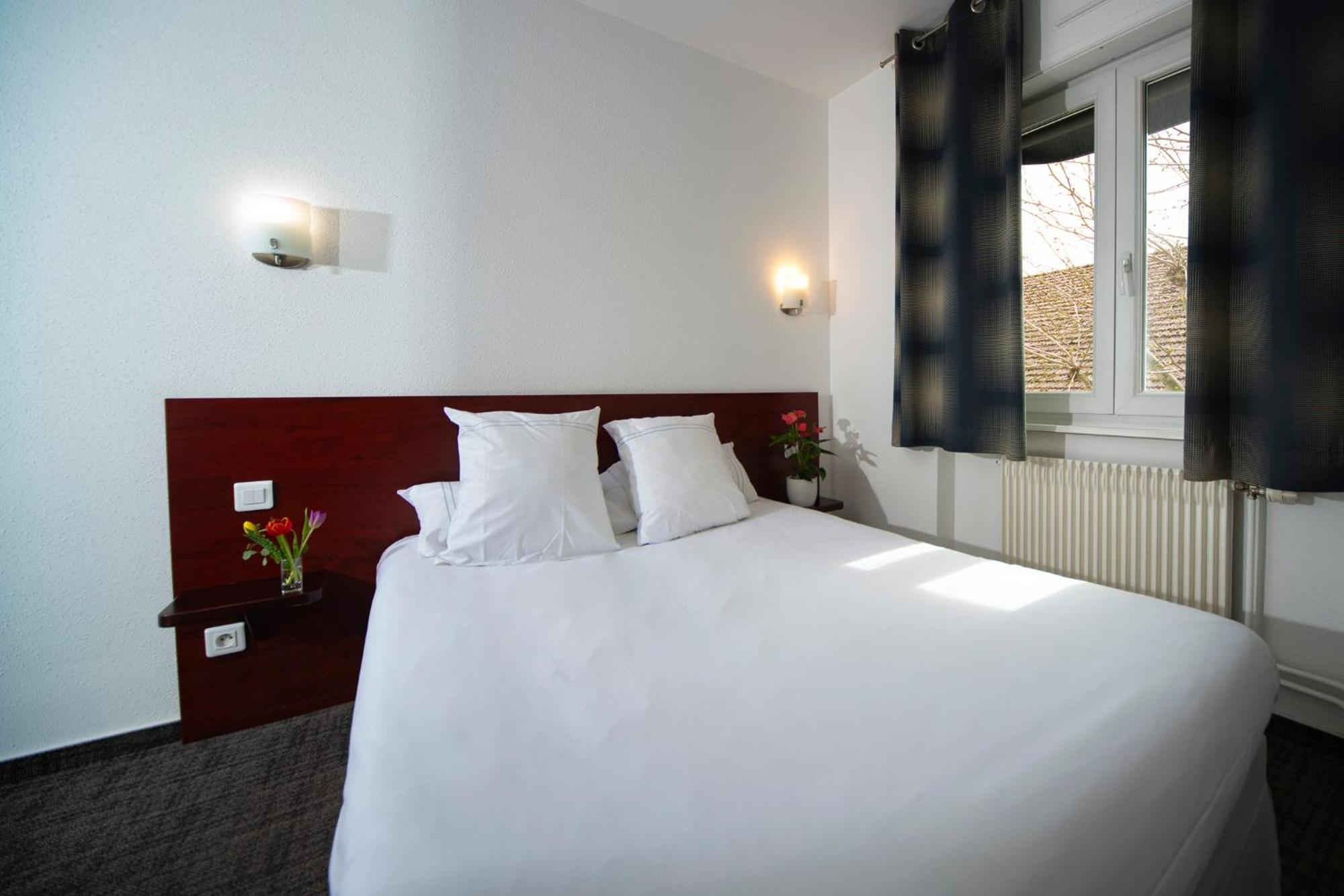 Logis Hotel & Restaurant Au Lion D'Or Burnhaupt-le-Haut 외부 사진