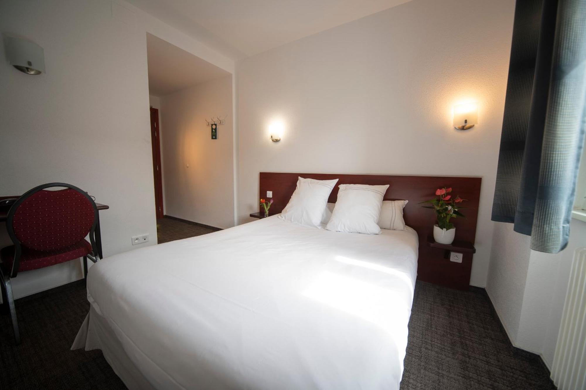 Logis Hotel & Restaurant Au Lion D'Or Burnhaupt-le-Haut 외부 사진